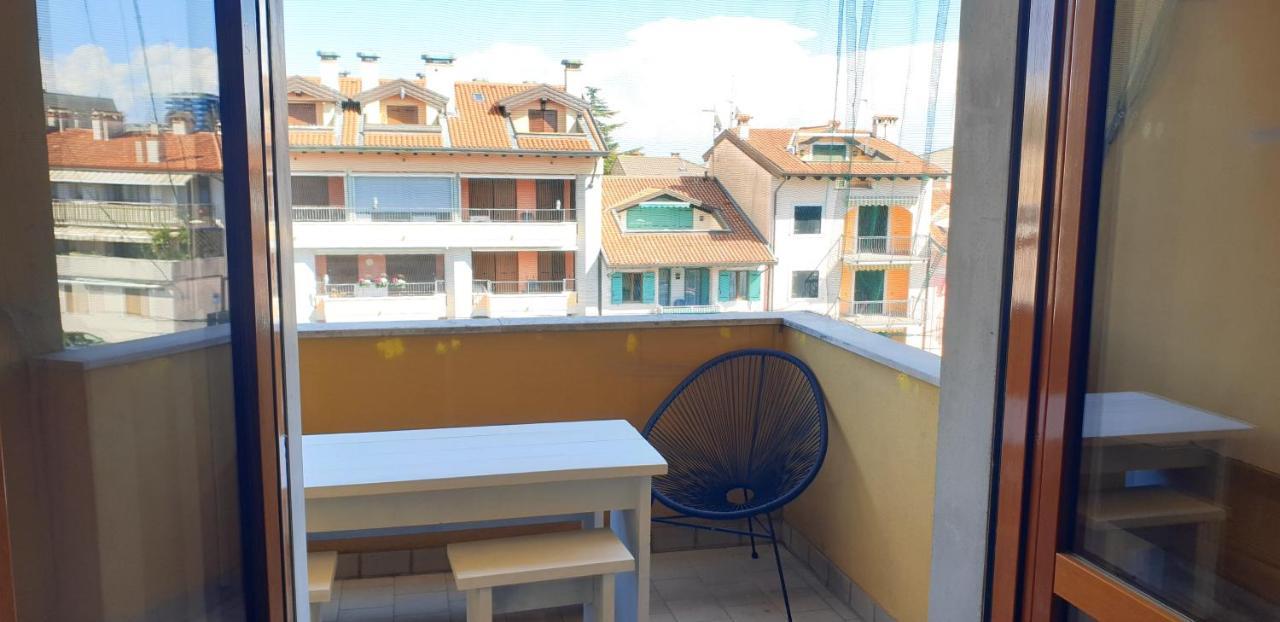 Charming Apartment & Parking By Anthea Homes กราโด ภายนอก รูปภาพ